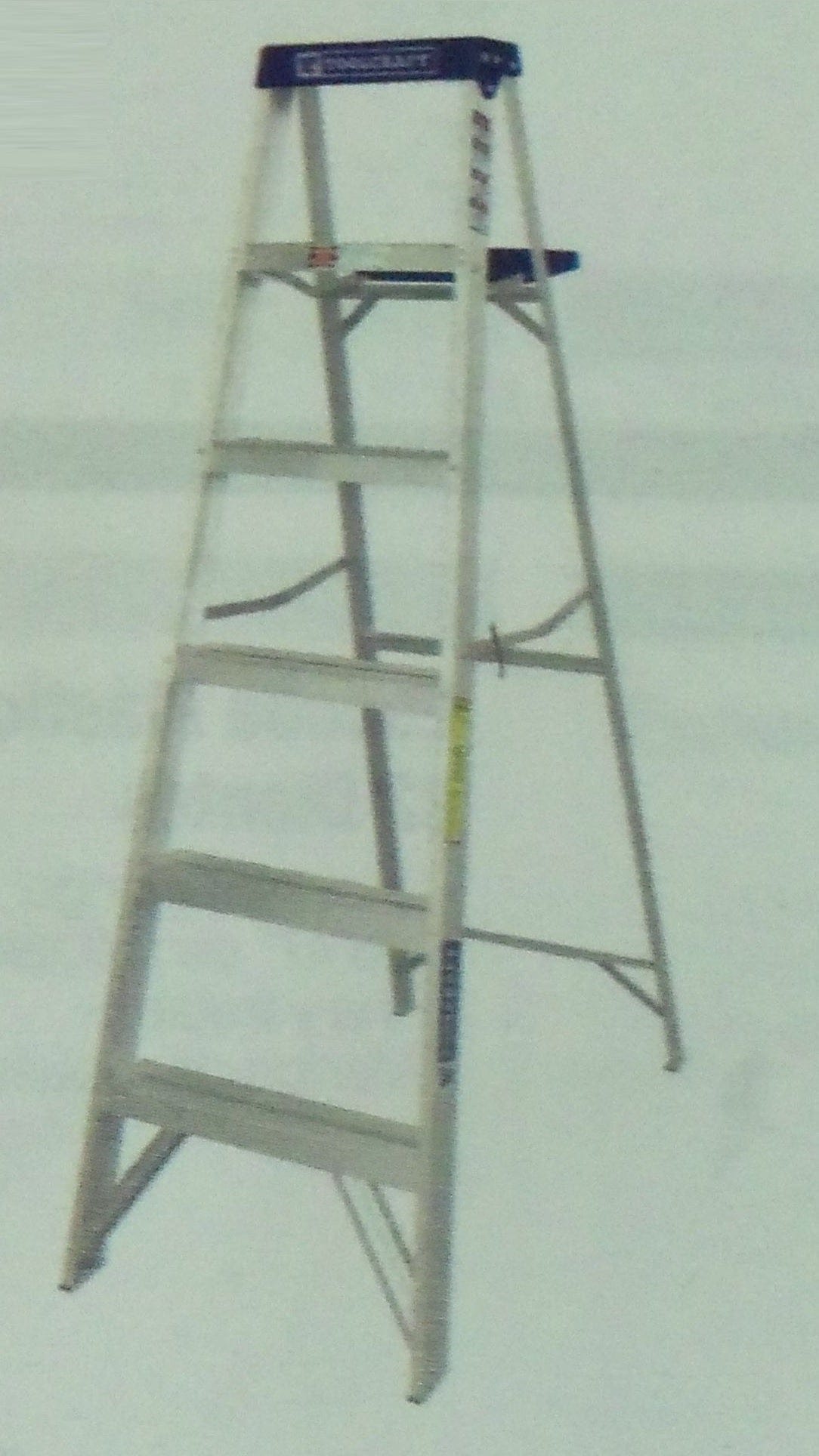 ToolCraft Aluminium Ladder 6 Feet 200 LBS - TC3208 TOOLCRAFT