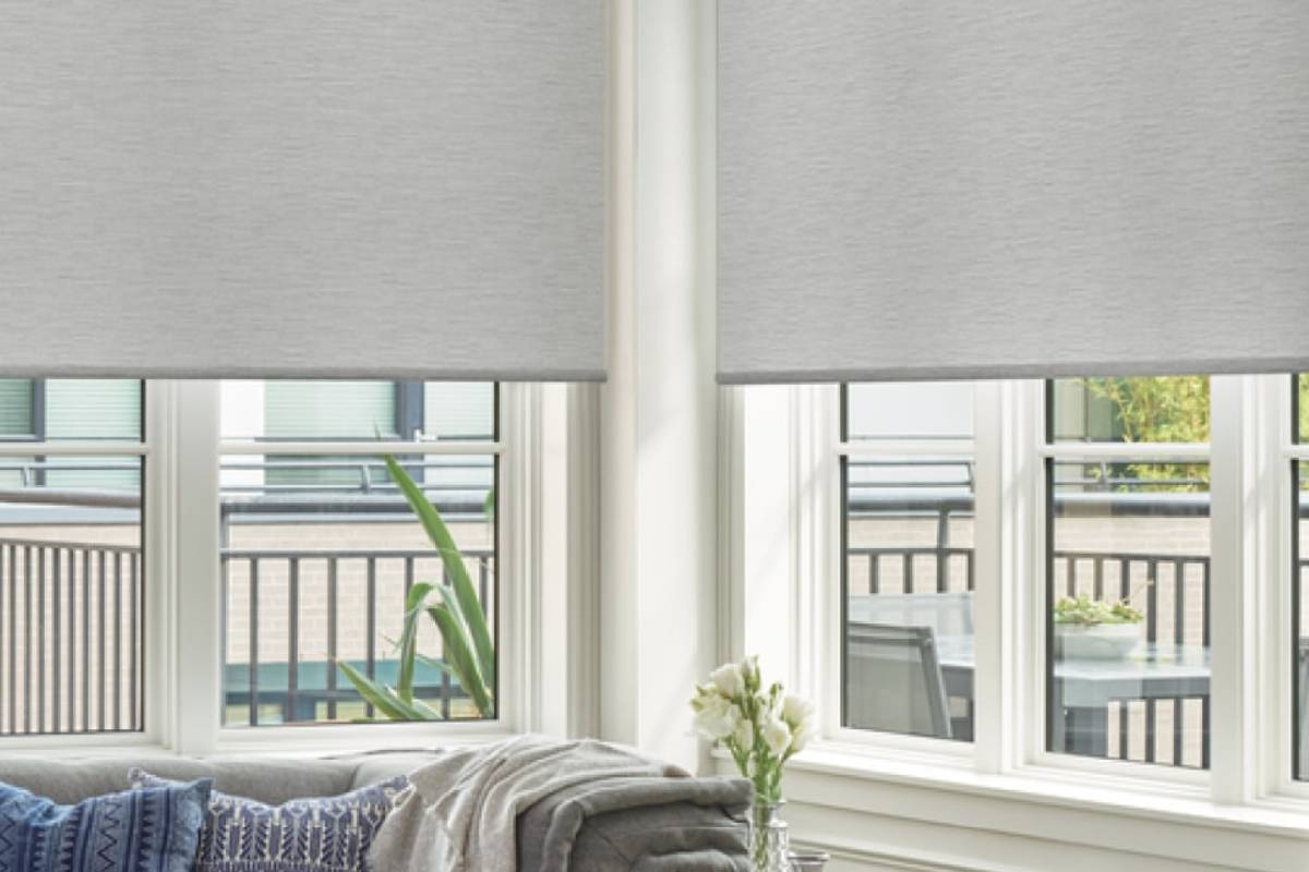 Hunter Designer Roller Shades - 52" W x 55 1/2"H Great for both modern and traditional styles, the smooth operation and chic style- Hunter -2 ebuystt