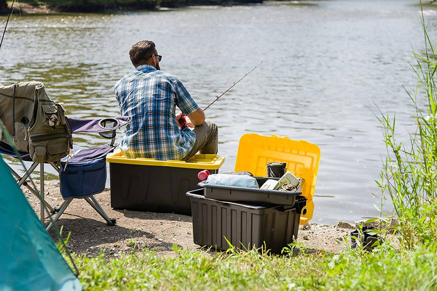 Green Pak Commercial Tote 27 gal Whether you are going camping, fishing, hauling sports equipment or just storing your personal items in the garage, this tote is the ultimate reliable tool to get the job done -294000 Hannah's Variety Store