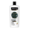 Tresemme Conditioner Nourish & Replenish With Coconut Milk & Aloe Vera 650ml - 02240000064