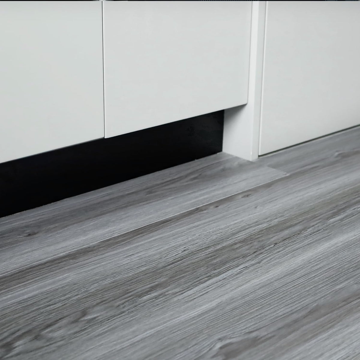 auxua Woodgrain Vinyl Floor Roll, 11.8" x 118", Quick‑Apply Peel & Stick auxua