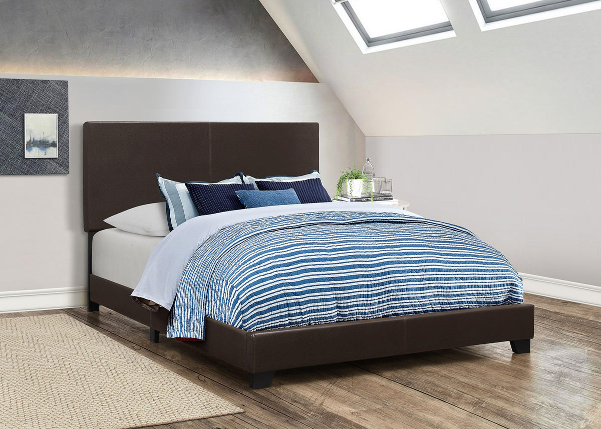 Coaster Home Furnishings - Dorian - Faux Leather Upholstered Panel Bed with Padded Headboard, Black Legs and Low Footboard - Bedroom - Full Size - Brown - 300762F Coaster Fine Furniture