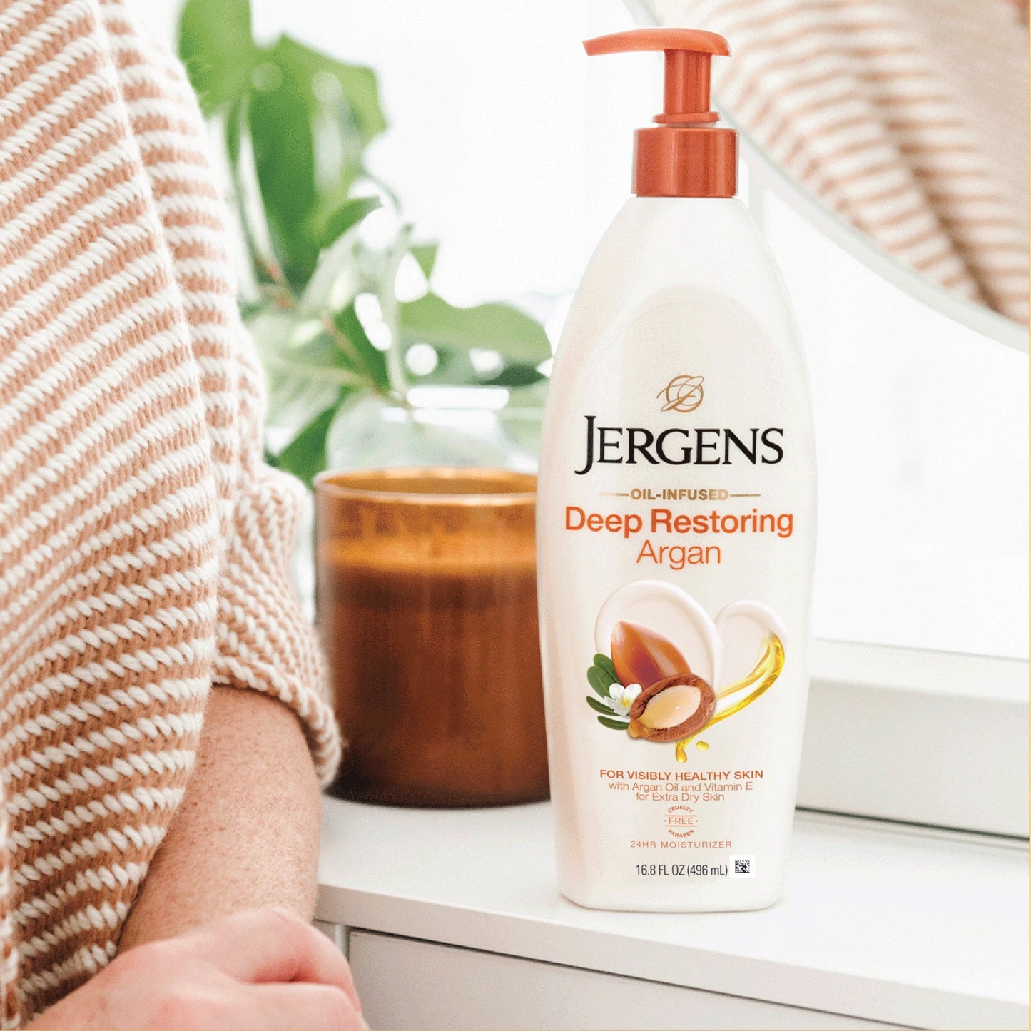 Jergens Daily Moisture Lotion for Dry Skin 21oz - 01910017555 Pie's Variety Store