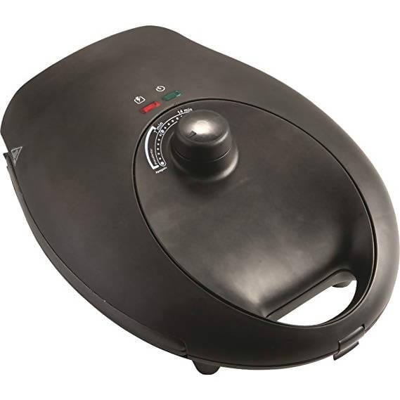 Brentwood 4-Portion Empanada Maker, a nonstick cooking surface for easy cleaning and cool-touch handles - AR140