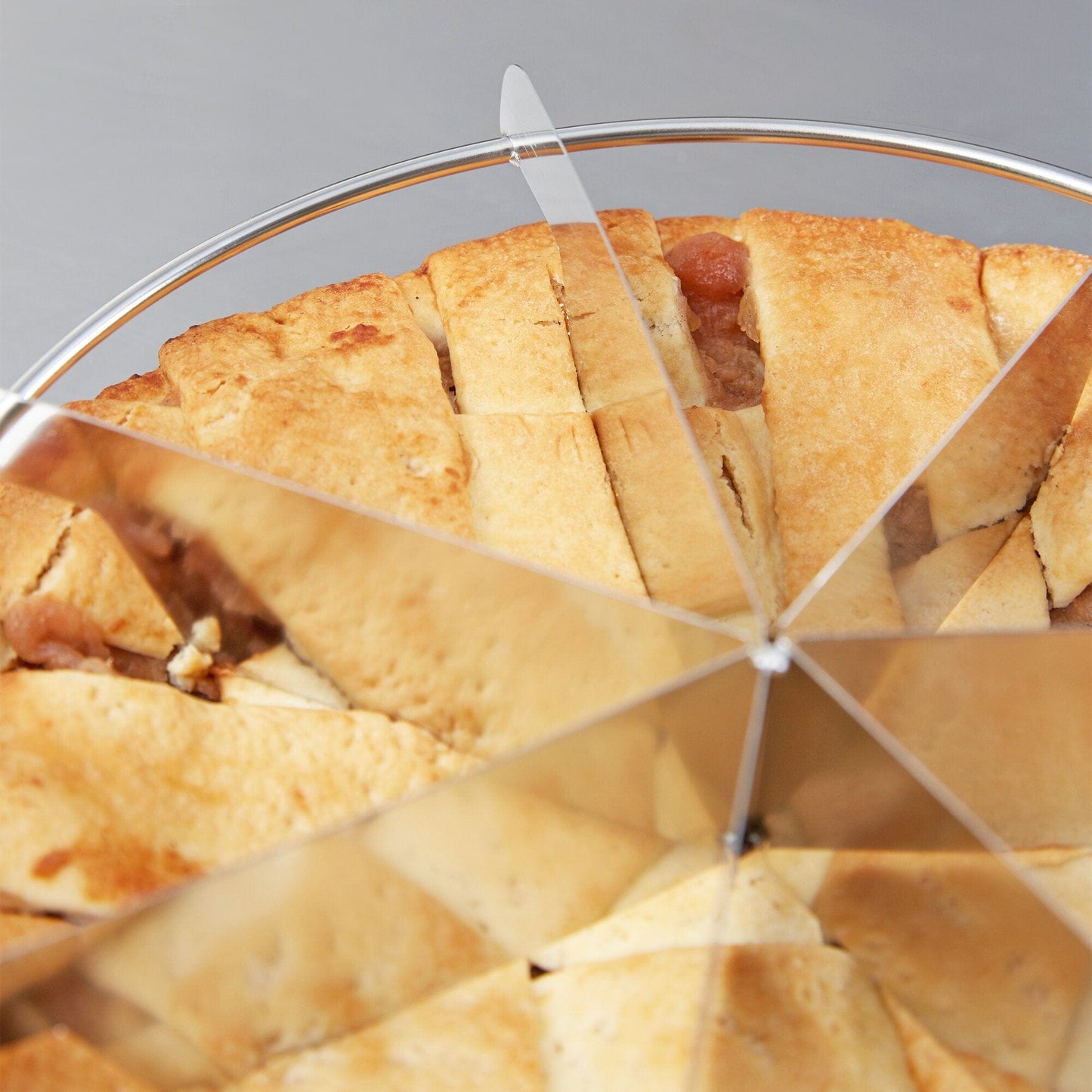 Pie Cut S / S 7 Cut 10 Create beautifully uniform slices of pie in no time with this 10 inch stainless steel 7 cut pie cutter-ROY CP 7 Hannah's Variety Store