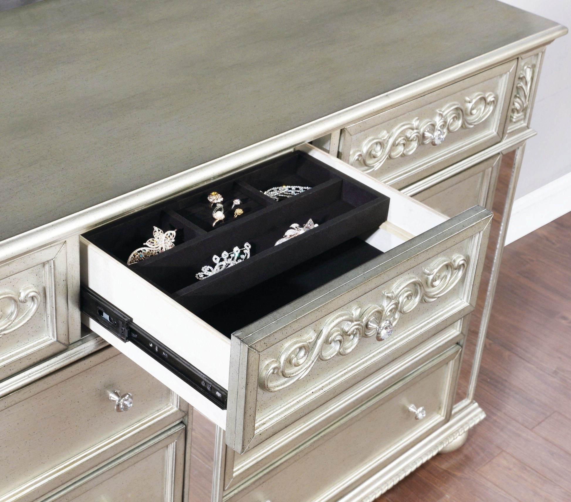 Heidi 9-Drawer Dresser Metallic Platinum Collection: Add A Luxurious Style To Your Bedroom With This Glamorous Dresser, Metallic Platinum Finish For A Luxurious Touch, Plenty Of Space To Store Your Jewelry And Many More Heidi SKU: 222733 coastmega