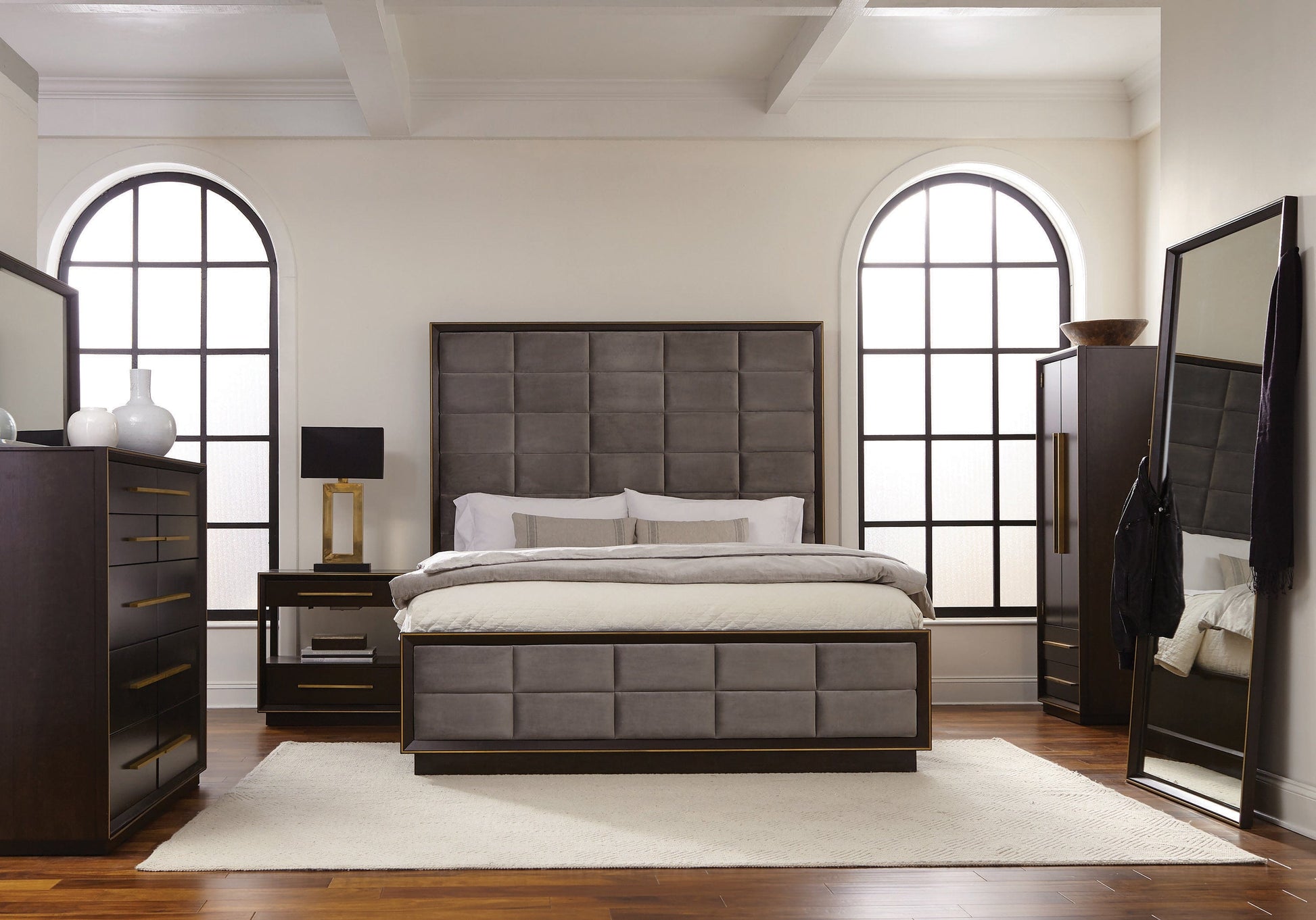 Durango Eastern King Upholstered Bed Smoked Peppercorn And Grey Collection: Durango SKU: 223261KE coastmega