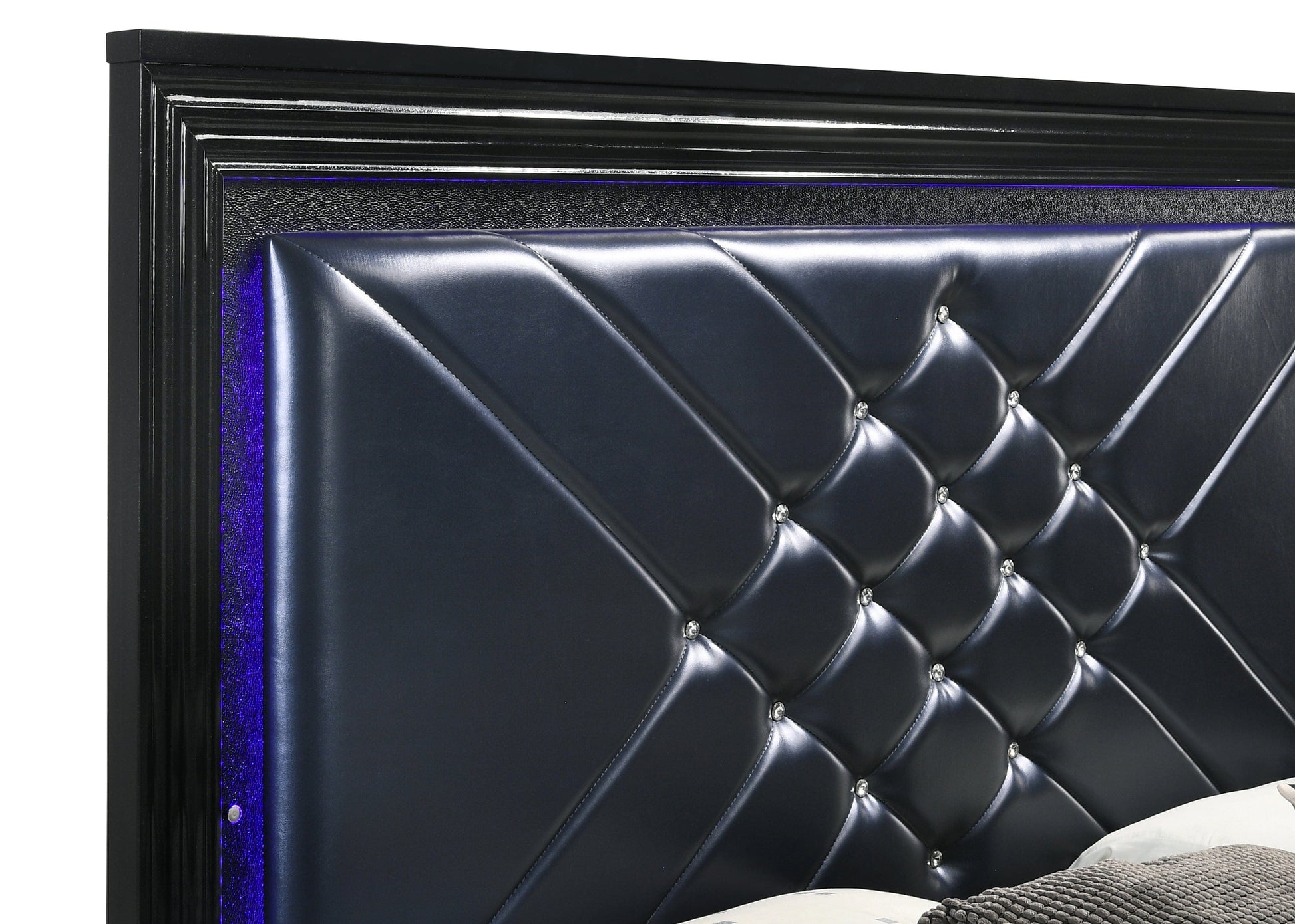 Penelope California King Bed With LED Lighting Black And Midnight Star, Every Bedroom Instantly Becomes More Alluring With This Light-Up Bed. SKU: 223571KW coastmega