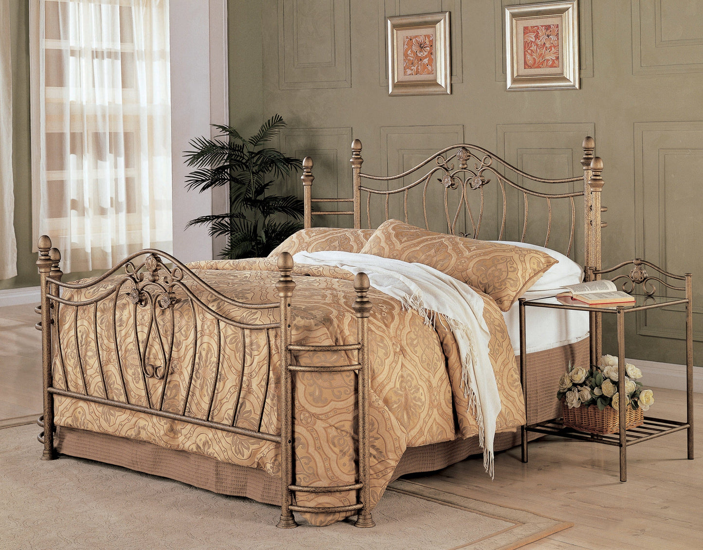 Sydney Queen Bed Antique Brushed Gold - 300171Q A-Z Store Nadia