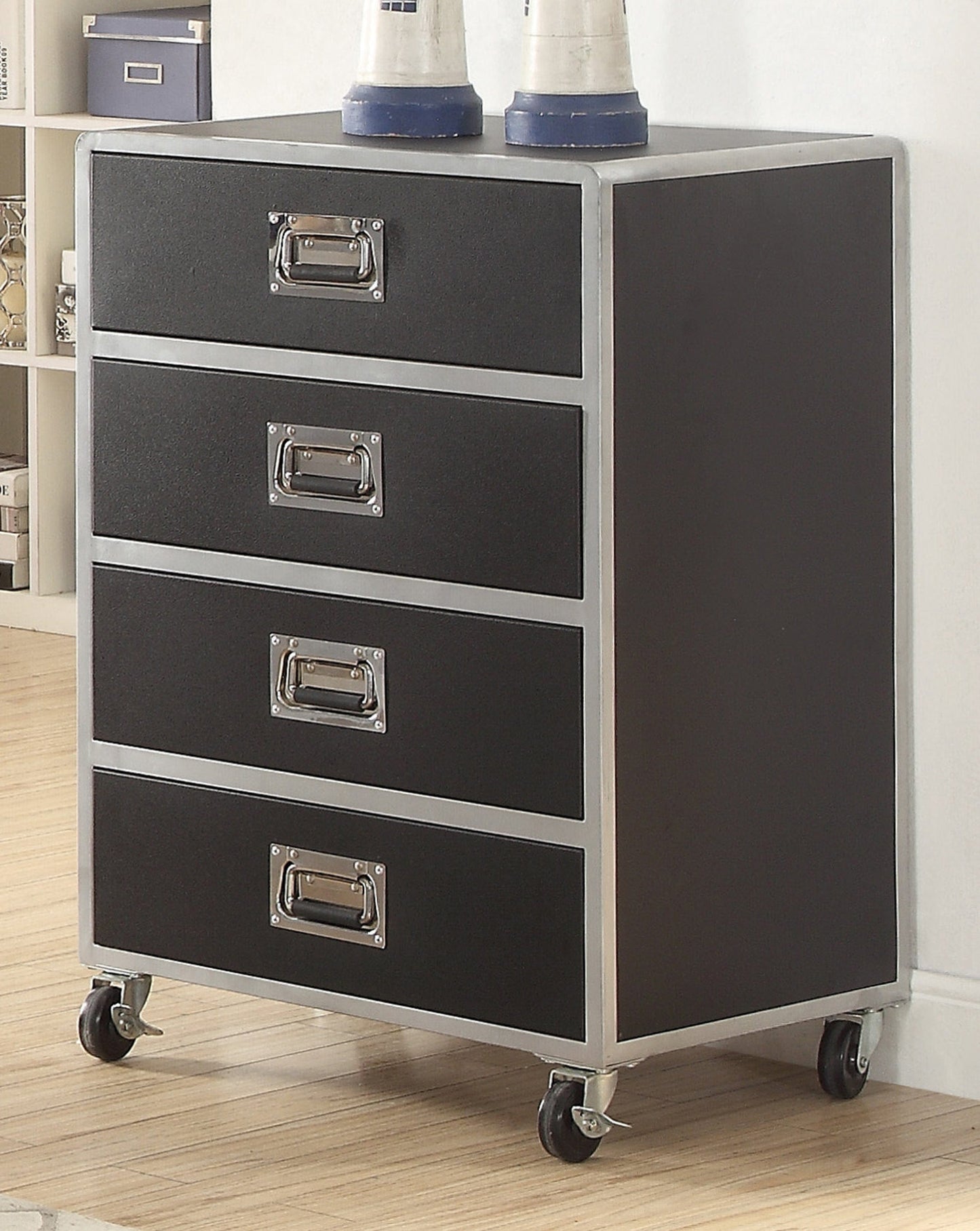 LeClair 4-Drawer Chest Black - 460285 A-Z Store Nadia
