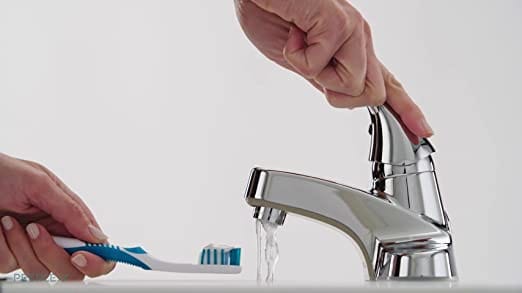 Peerless Centerset Bathroom Faucet Chrome, Bathroom Sink Faucet, Single Handle, Drain Assembly, Chrome- P136LF MEGA