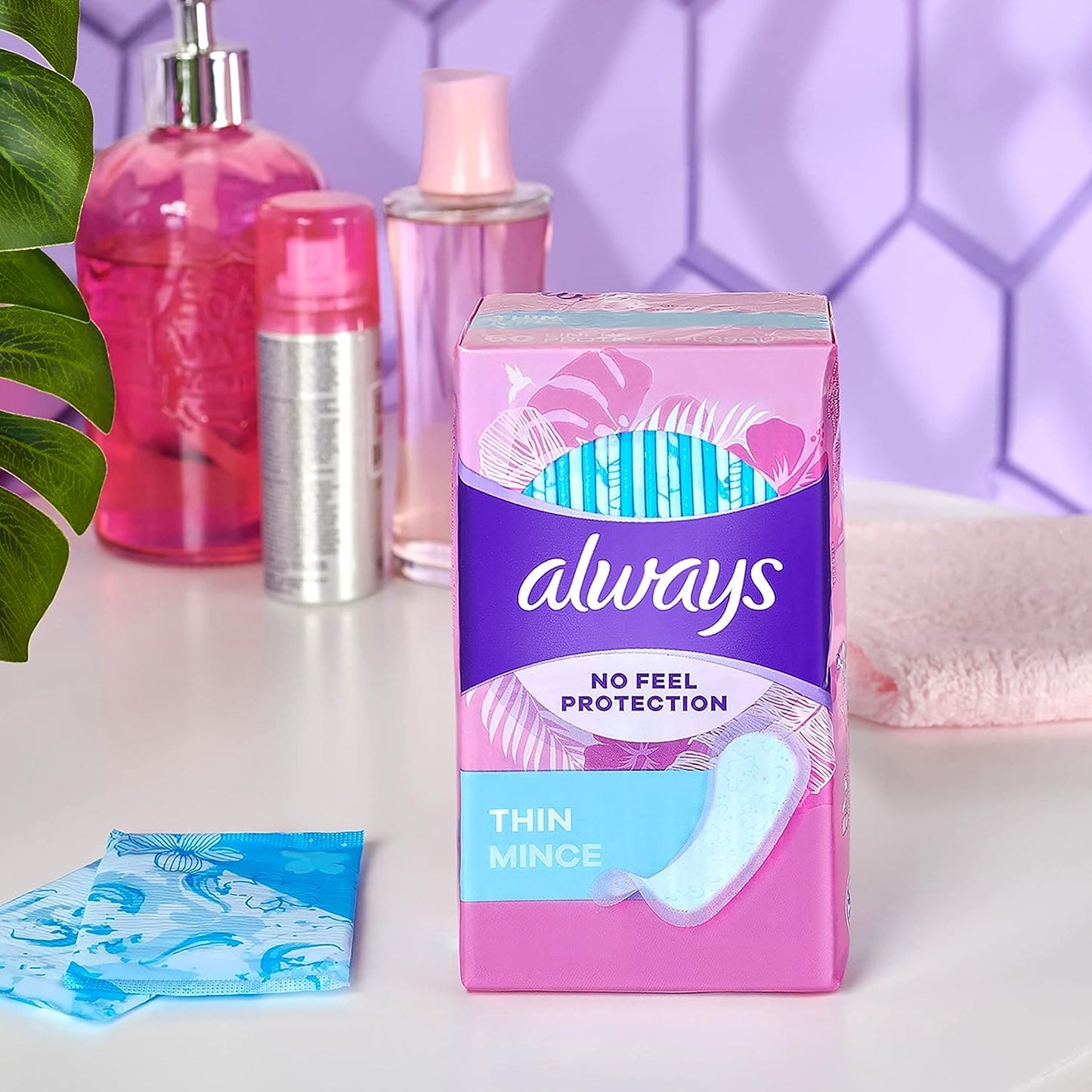 ALWAYS PANTY LINERS BREATHABLE SCENTED 20CT - APLBS20 Pie's Variety Store