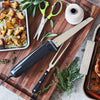 Cuisinart Electric Knife Set with Cutting Board easily carves through everything from meats, breads & tomatoes to crafting foam for DIY projects. The knife handle is designed for comfort & gives you better control no matter what you’re cutting - CU-CEK-41