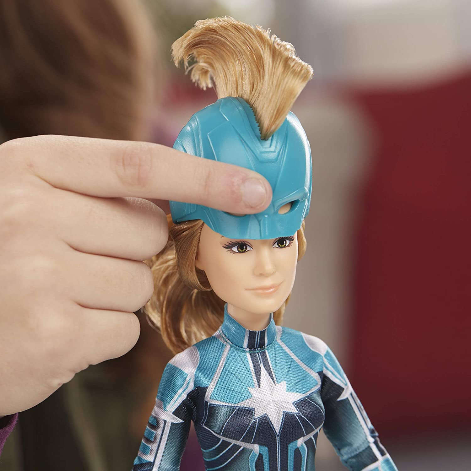 HASBRO Captain Marvel Starforce: Imagine the action, missions and adventures of Captain Marvel with dolls, role play items and more Inspired by the upcoming Captain Marvel movie - E4945 ebuystt