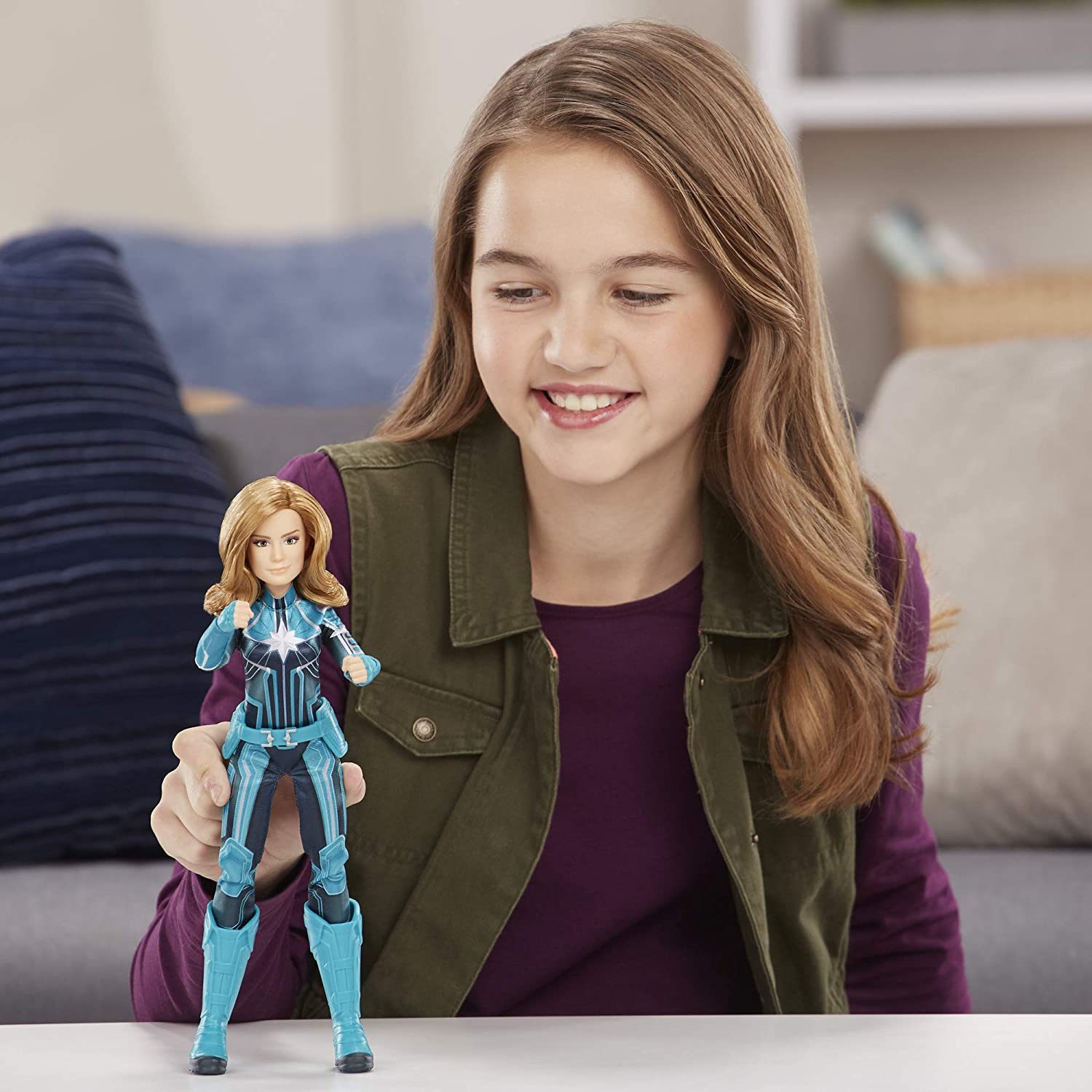 HASBRO Captain Marvel Starforce: Imagine the action, missions and adventures of Captain Marvel with dolls, role play items and more Inspired by the upcoming Captain Marvel movie - E4945 ebuystt