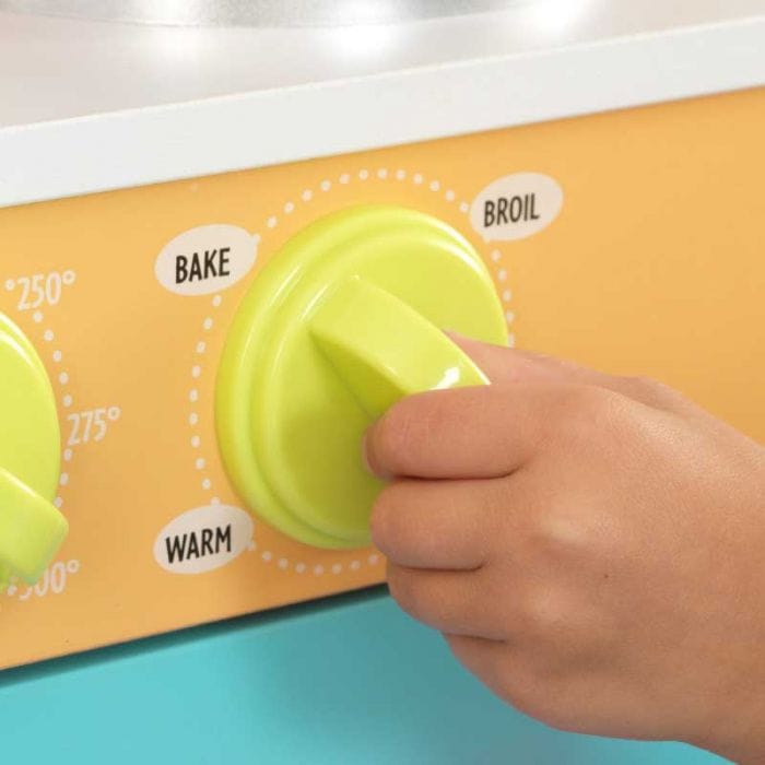 Kid Kraft Deluxe Big And Bright Play Kitchen: Bright Play Kitchen. Interactive features - like turning oven knobs and appliance doors that really open - keep kids exploring and engaged - 53100 ebuystt