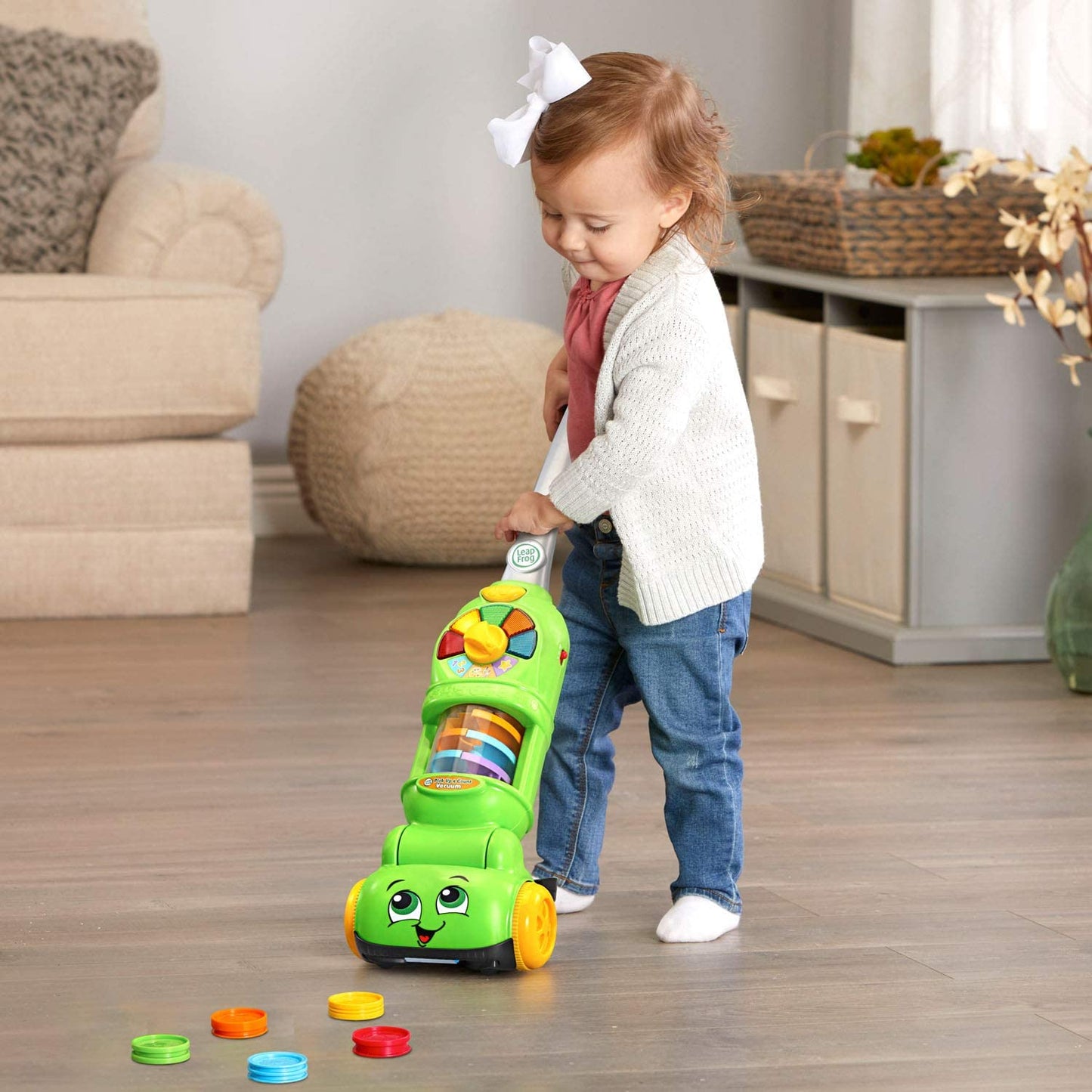Leap Frog Pick Up & Count Vacuum: his smart toy collects and counts ten pieces of play dust as children spin over them and recognize each color - 611003 ebuystt