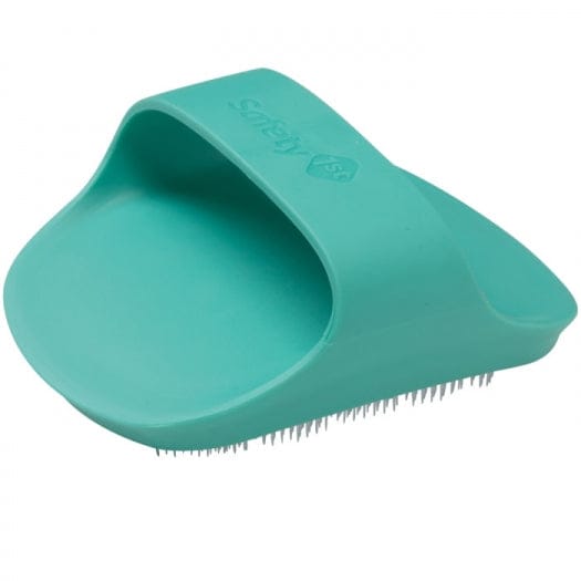 Safety 1st Soothing Scrub Brush: This cradle cap brush will help you gently remove flaking skin from your baby's scalp - IH334
