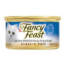 FANCY FEAST GRILLED CHICKEN & BEEF IN GRAVY WET CAT FOOD 3OZ - FFGCBCF Pie's Variety Store