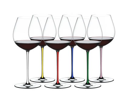 Riedel Fatto A Mano Old World Pinot Noir (Set of 6) are functional, durable and elegant crystal wine glasses and are perfect for wine tasting parties, family get-togethers, soirees, or just about any occasion where you can impress your guests - 7900/07P