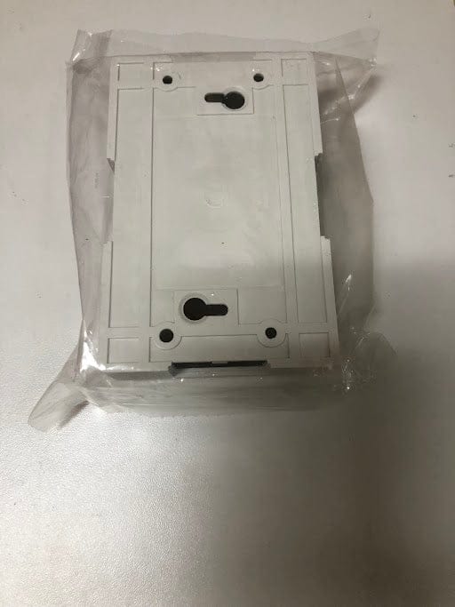 Wiremold Plastic Nonmetallic Raceway, Extending Power, On-Wall Extra Deep Box, Durable and Trusted by Professionals - B19WHI ebuystt